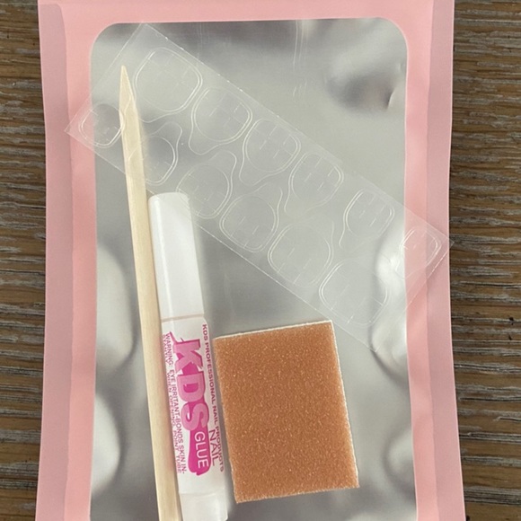 Mocha Swirl Press-On Nails - Picture 3 of 5